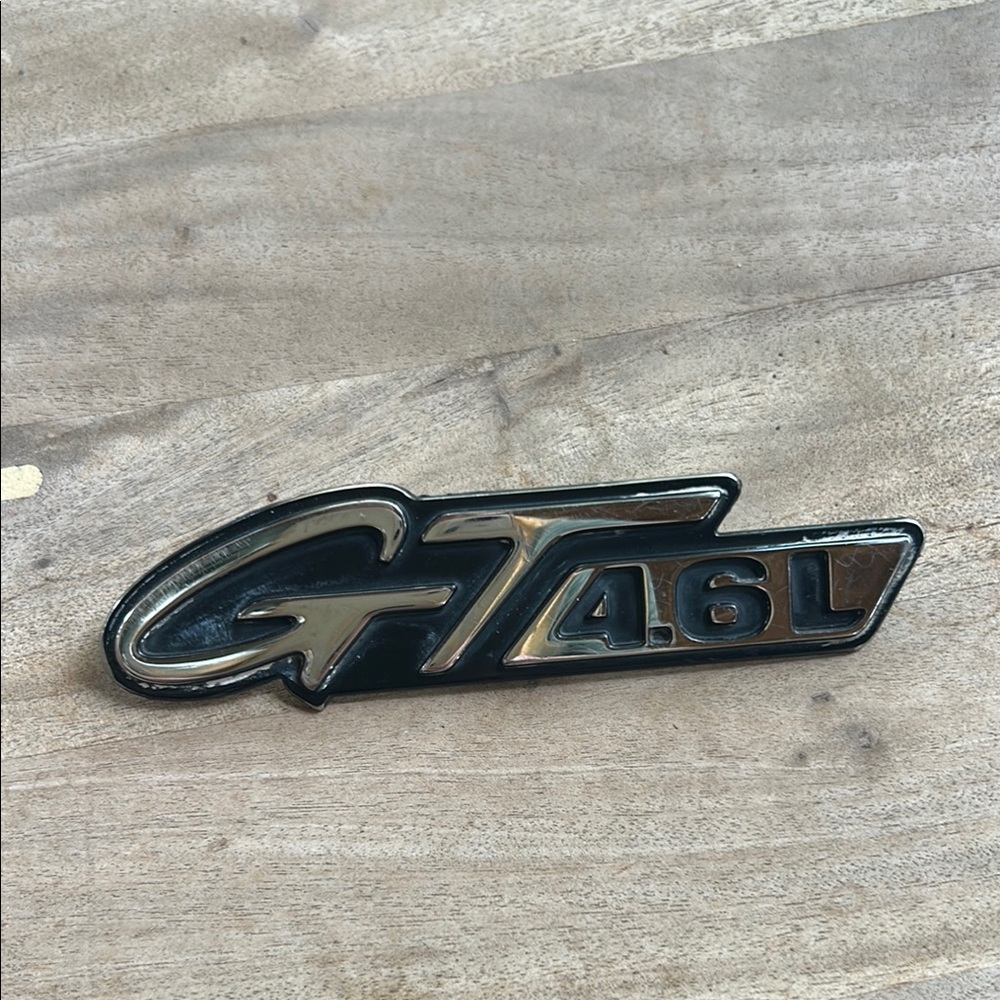 GT 4.6L Car Emblem